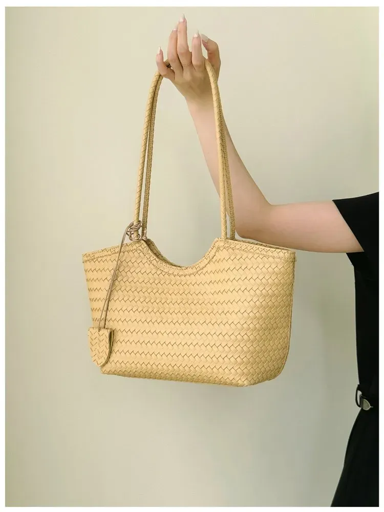 Tas Selempang Wanita Bahan PU Sintetis Model Quilted Bentuk Kotak Tali Panjang Grosir Import