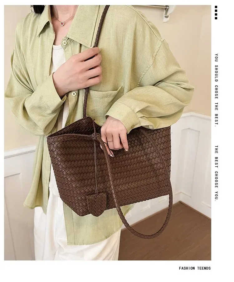 Tas Selempang Wanita Bahan PU Sintetis Model Quilted Bentuk Kotak Tali Panjang Grosir Import