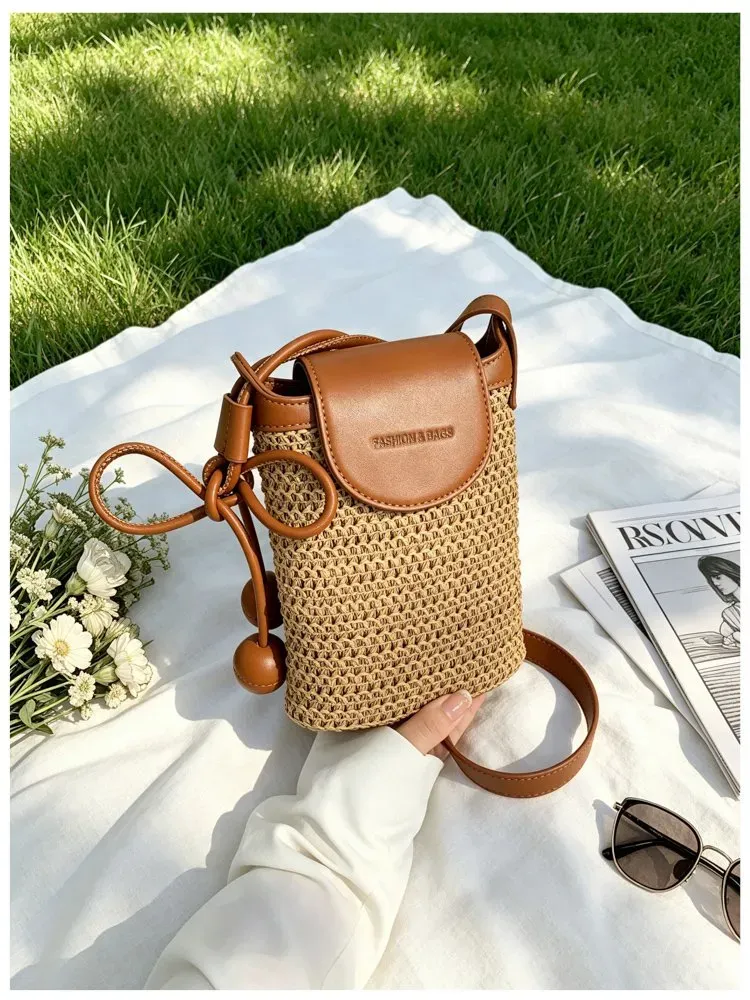 Tas Selempang Wanita Bahan PU Sintetis Motif Polkadot Bentuk Kotak Tali Panjang Resleting