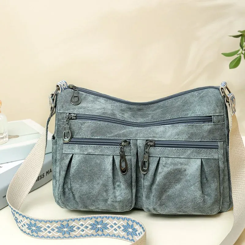 Tas Selempang Wanita Bahan Kain Polos Warna Merah Bentuk Kotak Tali Lebar Resleting Grosir