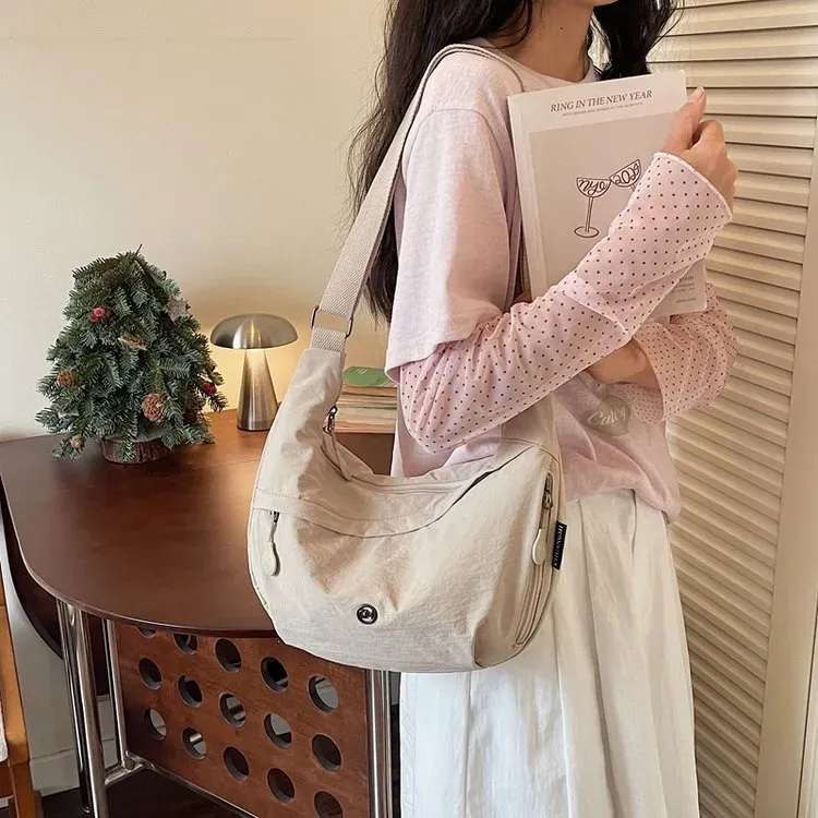 Tas Selempang Wanita Bahan Nylon Polos Warna Beige Model Hobo Tali Lebar Grosir Import