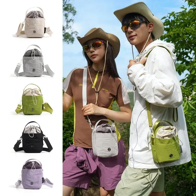 Tas Selempang Wanita Bahan Nylon Motif Print Warna Abu-Abu Bentuk Crescent Tali Grosir Import