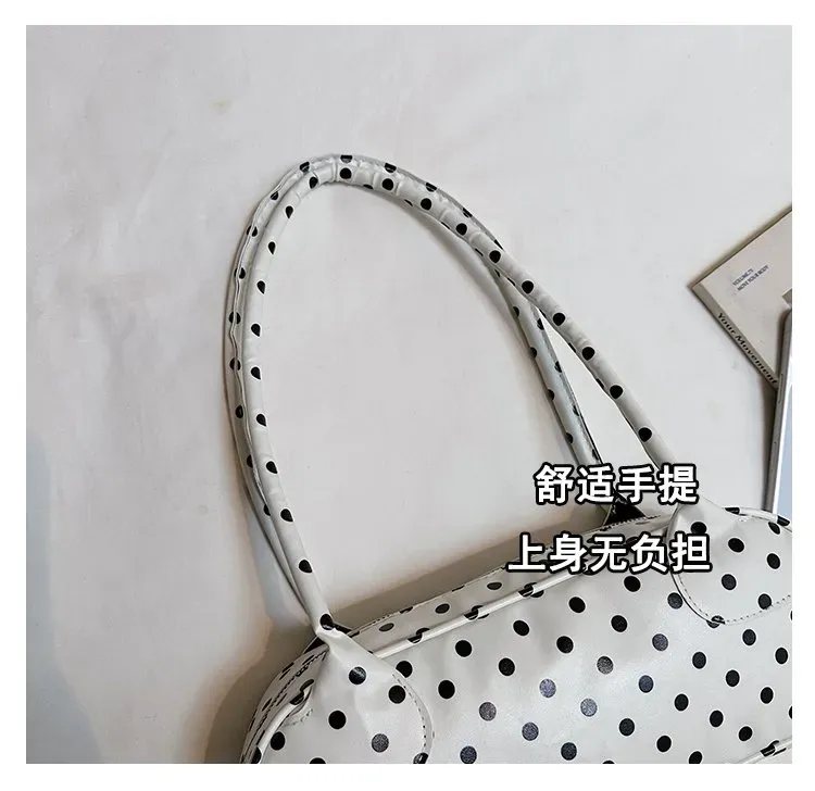 Tas Selempang Wanita Bahan PU Sintetis Motif Polkadot Warna Hitam Bentuk Bulat Resleting