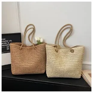 Tas Selempang Wanita Bahan PU Sintetis Polos Bentuk Kotak Tali Lebar Resleting Pilihan Reseller