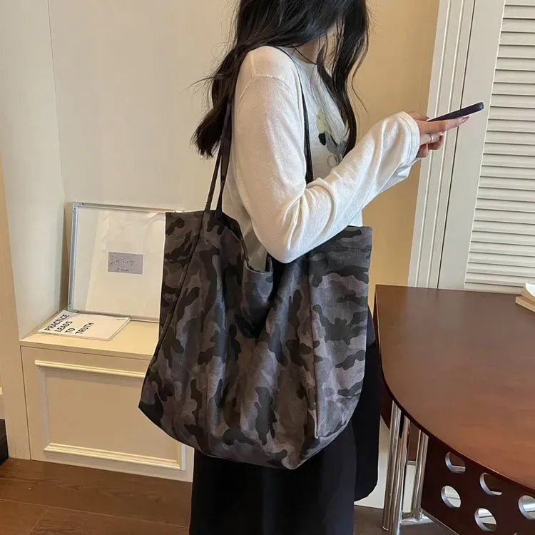 Tas Selempang Wanita Bahan PU Sintetis Motif Camouflage Warna Hijau Bentuk Kotak Grosir Import