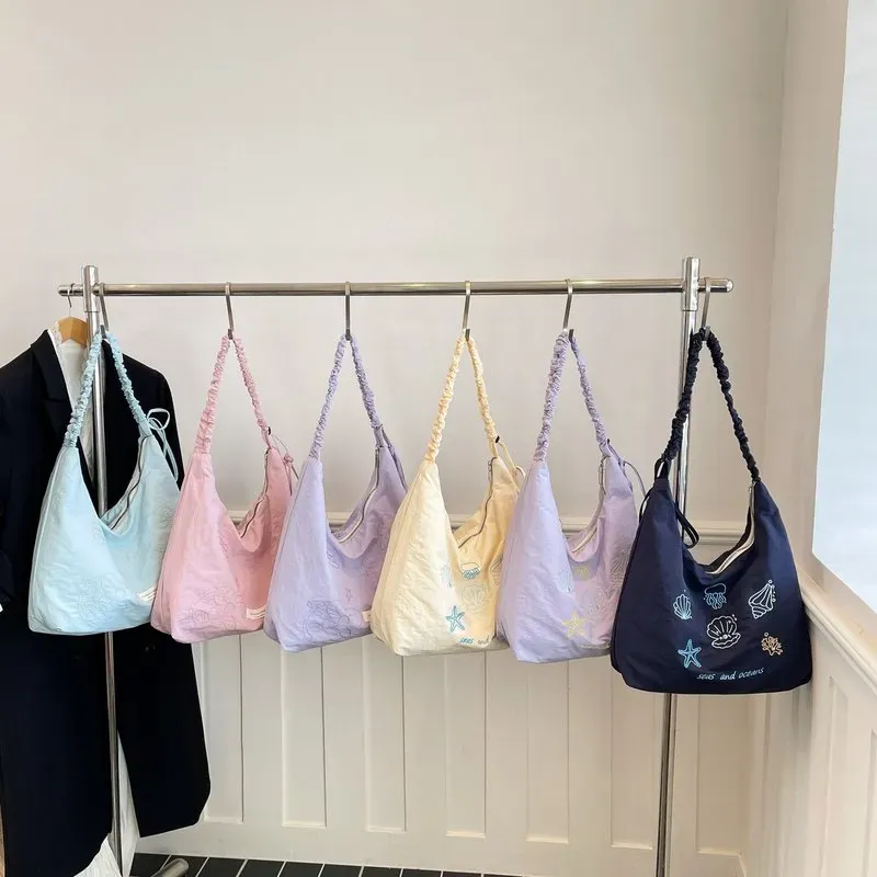Tas Bucket Wanita Bahan PU Sintetis Polos Warna Biru Bentuk Bucket Tali Lebar Katalog Grosir