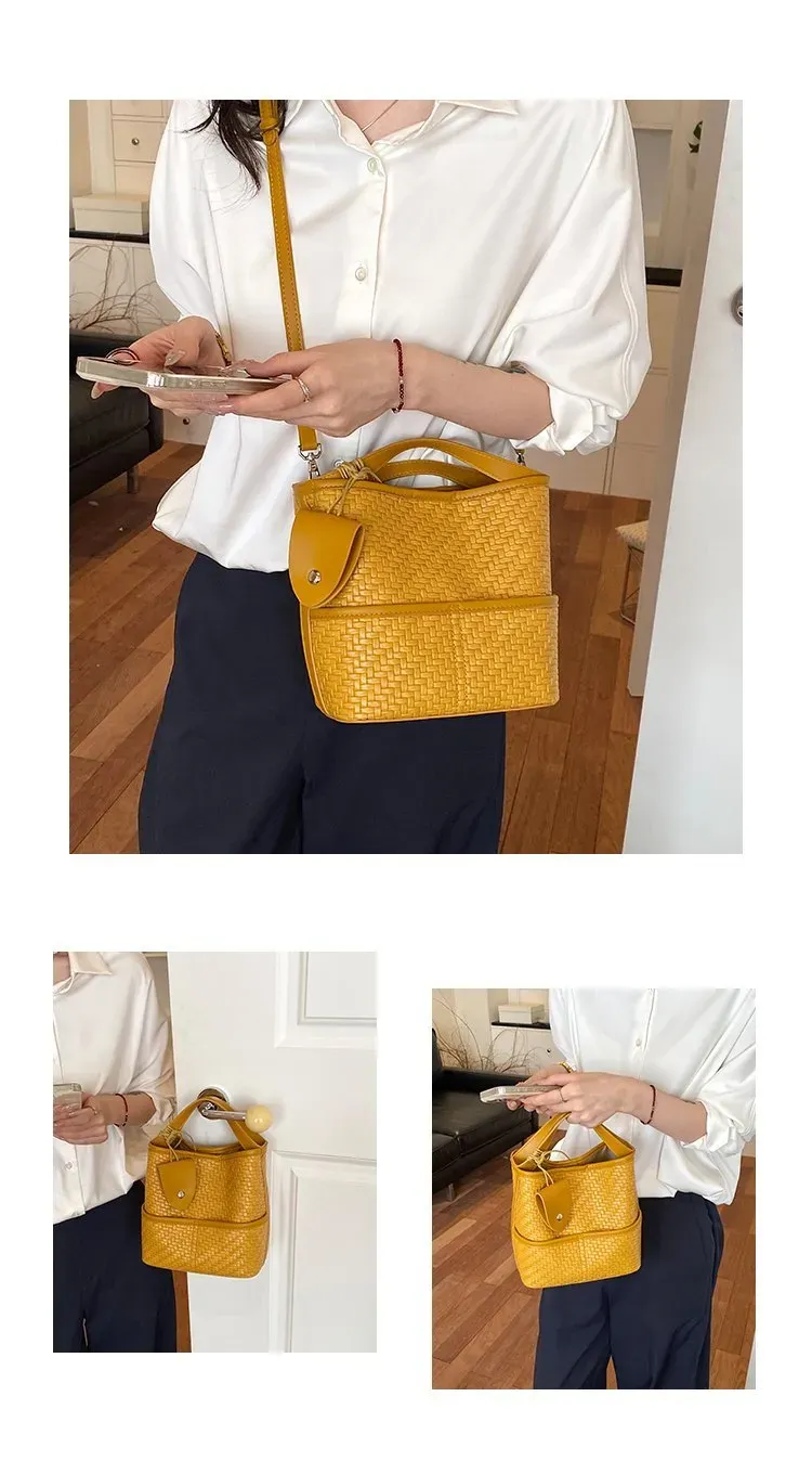 Tas Bucket Wanita Bahan PU Sintetis Tekstur Anyam Warna Hitam Bentuk Bucket Tali untuk Reseller