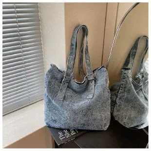 Tas Selempang Wanita Bahan PU Sintetis Polos Warna Abu-Abu Bentuk Kotak Tali Harga Grosir