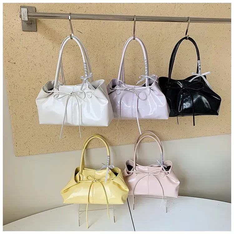 Tas Selempang Wanita Bahan PU Sintetis Polos Warna Hitam Bentuk Kotak Tali Lebar Stok China
