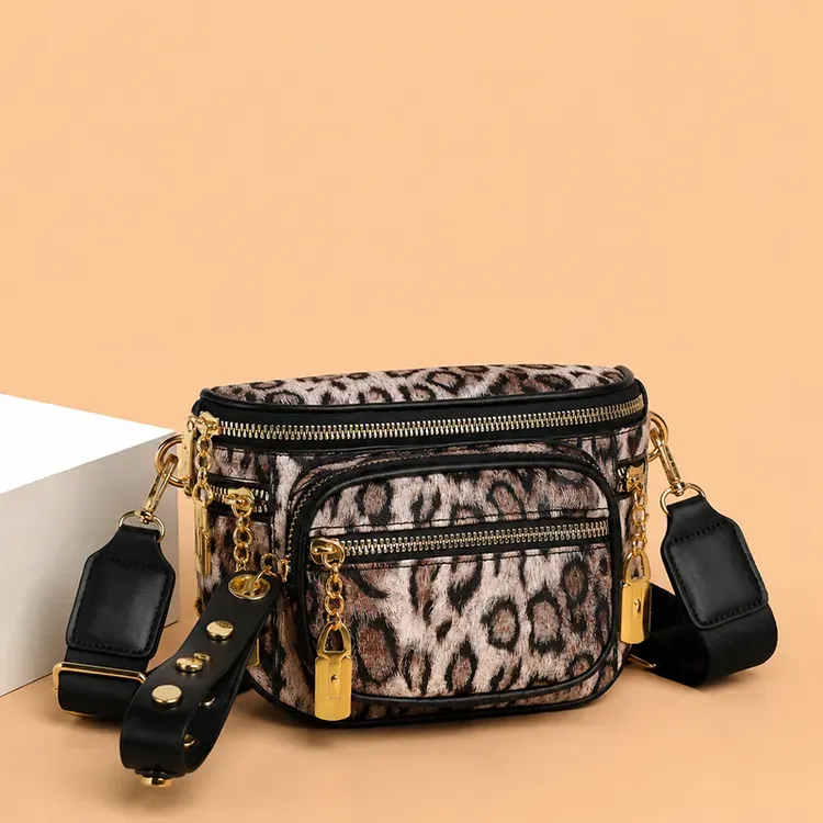 Tas Selempang Pria Motif Leopard Warna Biru Bentuk Kotak Tali Lebar Resleting Grosir Import