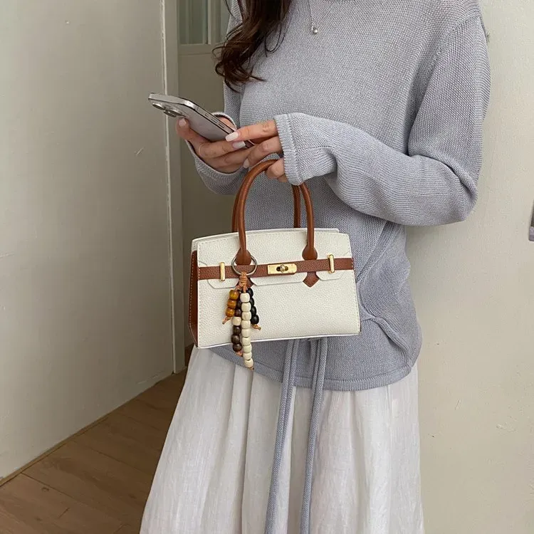 Tas Selempang Wanita Bahan PU Sintetis Polos Warna Hitam Bentuk Kotak Tali Warna Pink Grosir