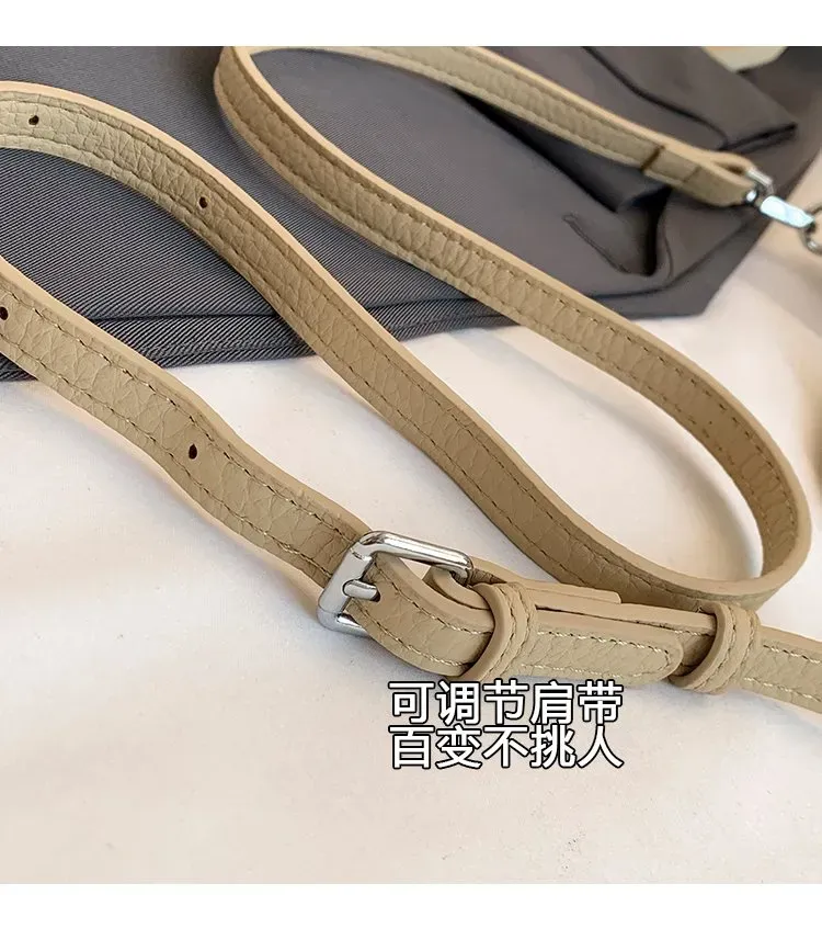 Tas Selempang Wanita Bahan PU Sintetis Polos Bentuk Kotak Tali Panjang Resleting