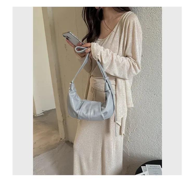 Tas Selempang Wanita Bahan PU Sintetis Polos Warna Abu-Abu Bentuk Crescent Tali Grosir Import