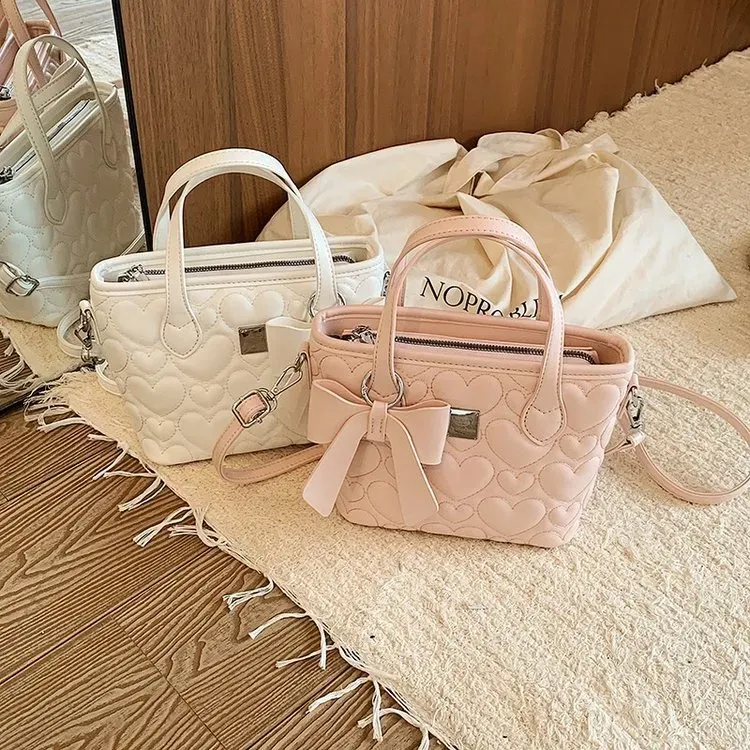 Tas Selempang Wanita Bahan PU Sintetis Motif Heart Warna Putih Bentuk Kotak Tali Grosir Import
