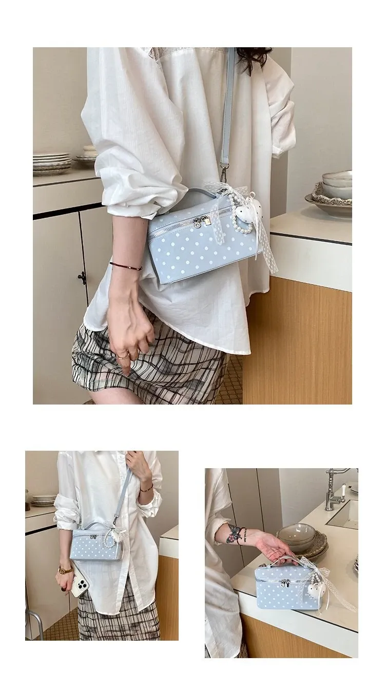 Tas Selempang Wanita Bahan PU Sintetis Motif Polkadot Warna Hitam Bentuk Kotak Katalog Grosir
