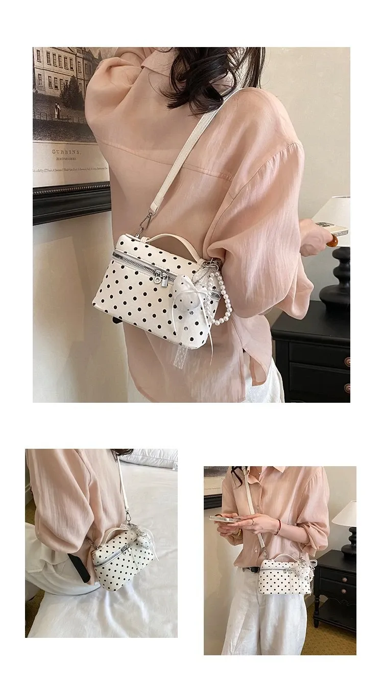 Tas Selempang Wanita Bahan PU Sintetis Motif Polkadot Warna Hitam Bentuk Kotak Katalog Grosir