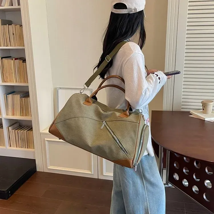 Tas Selempang Pria Bahan Kain Polos Warna Hijau Bentuk Bulat Tali Panjang Grosir Import
