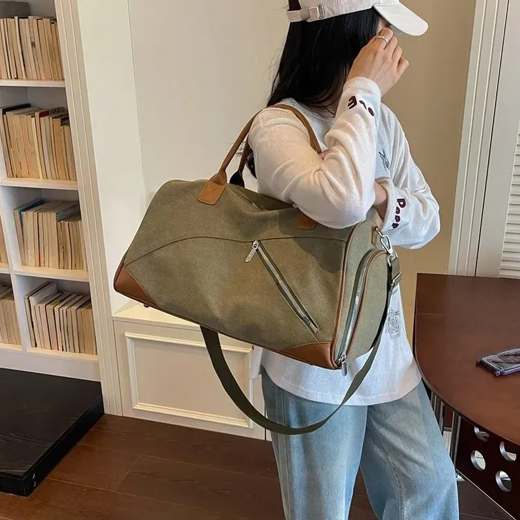 Tas Selempang Pria Bahan Kain Polos Warna Hijau Bentuk Bulat Tali Panjang Grosir Import