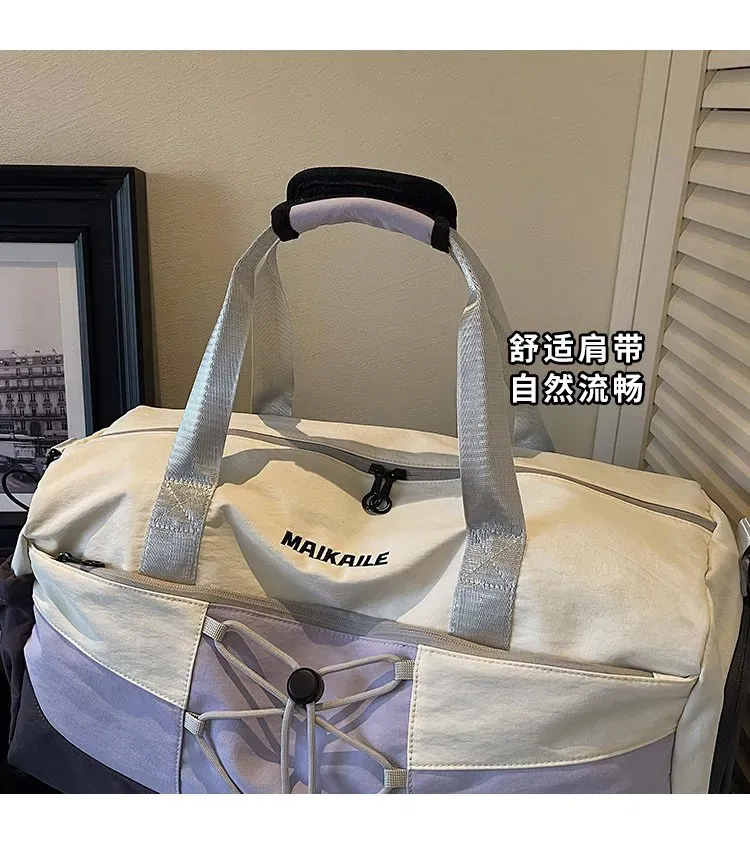 Tas Selempang Wanita Bahan Nylon Polos Warna Ungu Bentuk Kotak Tali Panjang untuk Travel