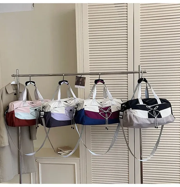 Tas Selempang Wanita Bahan Nylon Polos Warna Ungu Bentuk Kotak Tali Panjang untuk Travel