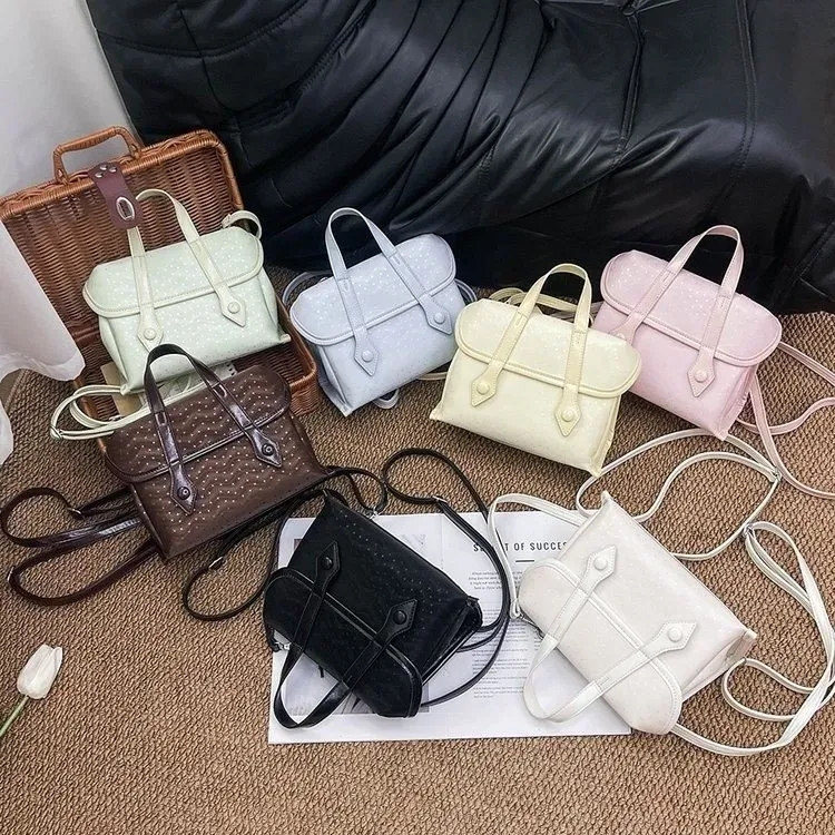 Tas Selempang Wanita Bahan PU Sintetis Motif Print Warna Putih Bentuk Crescent Resleting