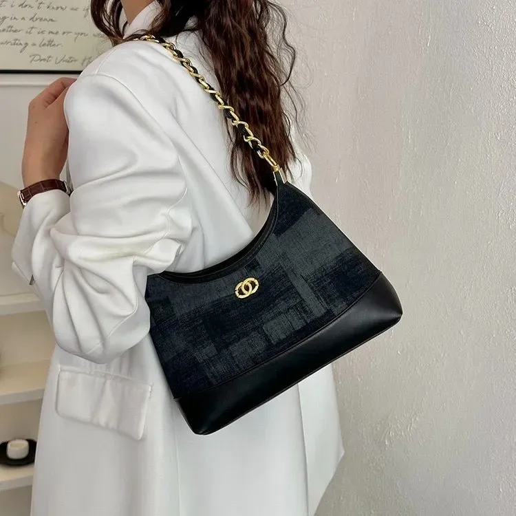 Tas Selempang Wanita Bahan PU Sintetis Motif Print Warna Putih Bentuk Crescent Resleting