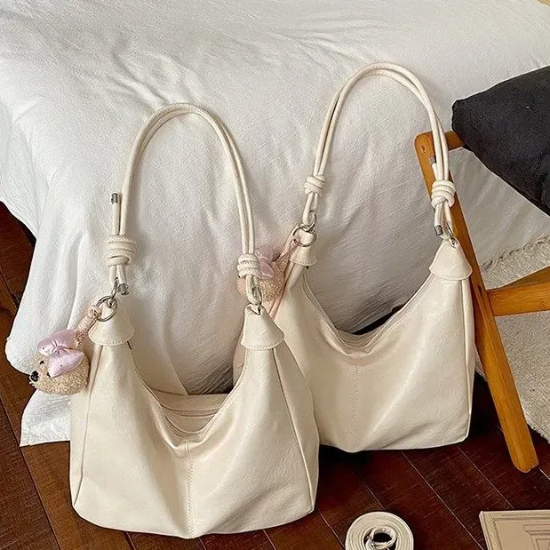 Tas Selempang Wanita Bahan PU Sintetis Polos Warna Biru Model Hobo Tali Panjang