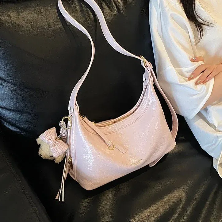 Tas Selempang Wanita Bahan PU Sintetis Polos Warna Hitam Bentuk Kotak Tali Lebar Grosir Import