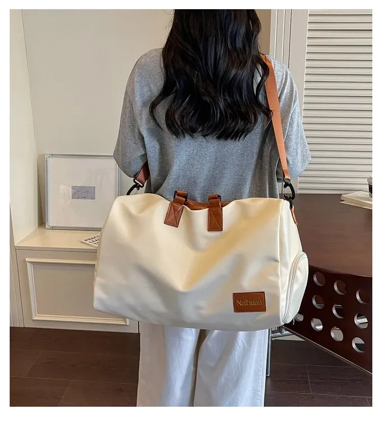 Tas Selempang Wanita Bahan Nylon Polos Warna Putih Bentuk Kotak Tali Panjang untuk Travel