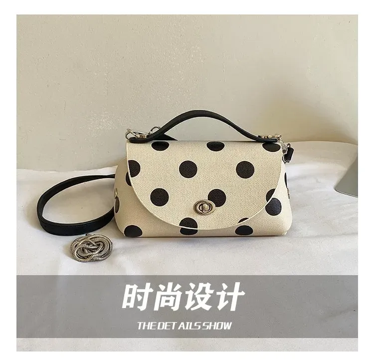 Tas Selempang Wanita Bahan PU Sintetis Motif Polkadot Warna Hitam Bentuk Kotak Katalog Grosir