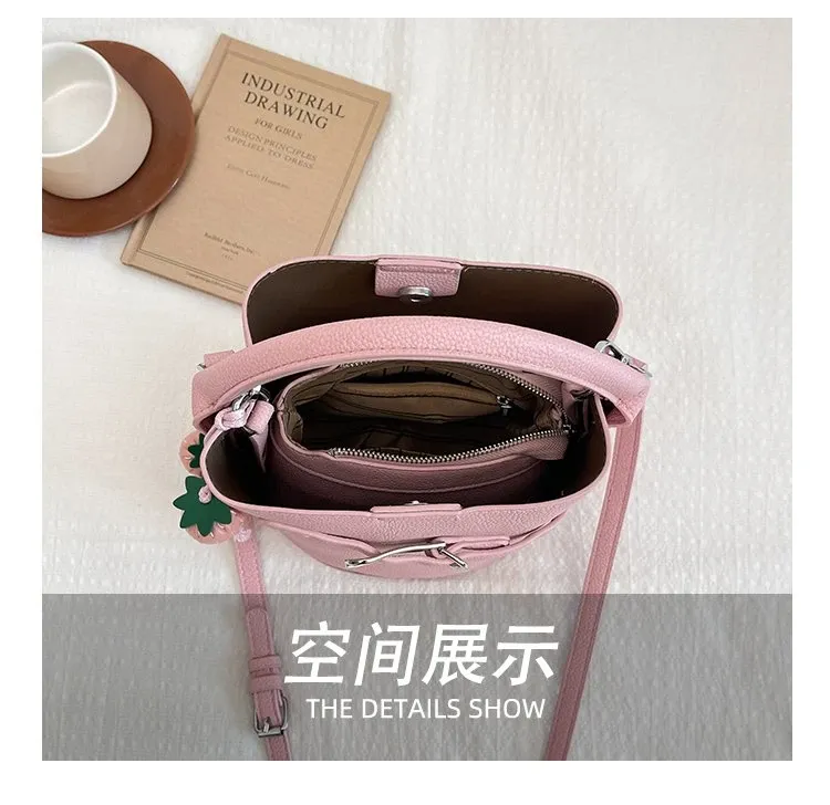 Tas Bucket Wanita Bahan PU Sintetis Polos Warna Pink Bentuk Bucket Tali Panjang Resleting