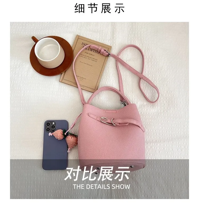 Tas Bucket Wanita Bahan PU Sintetis Polos Warna Pink Bentuk Bucket Tali Panjang Resleting