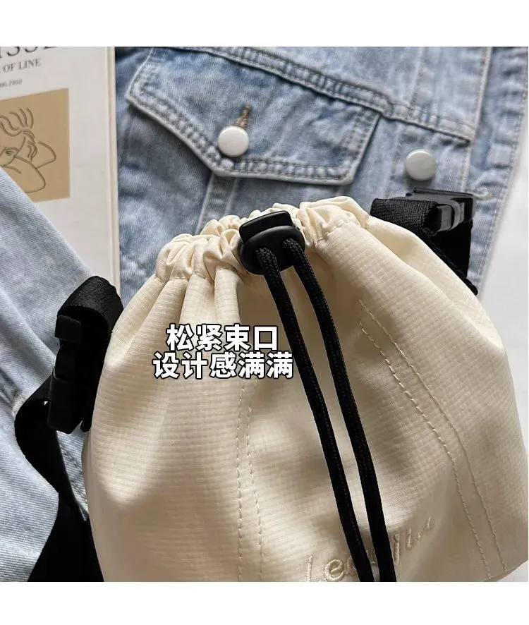 Tas Bucket Wanita Bahan PU Sintetis Polos Bentuk Bucket Tali Panjang Resleting Grosir Import