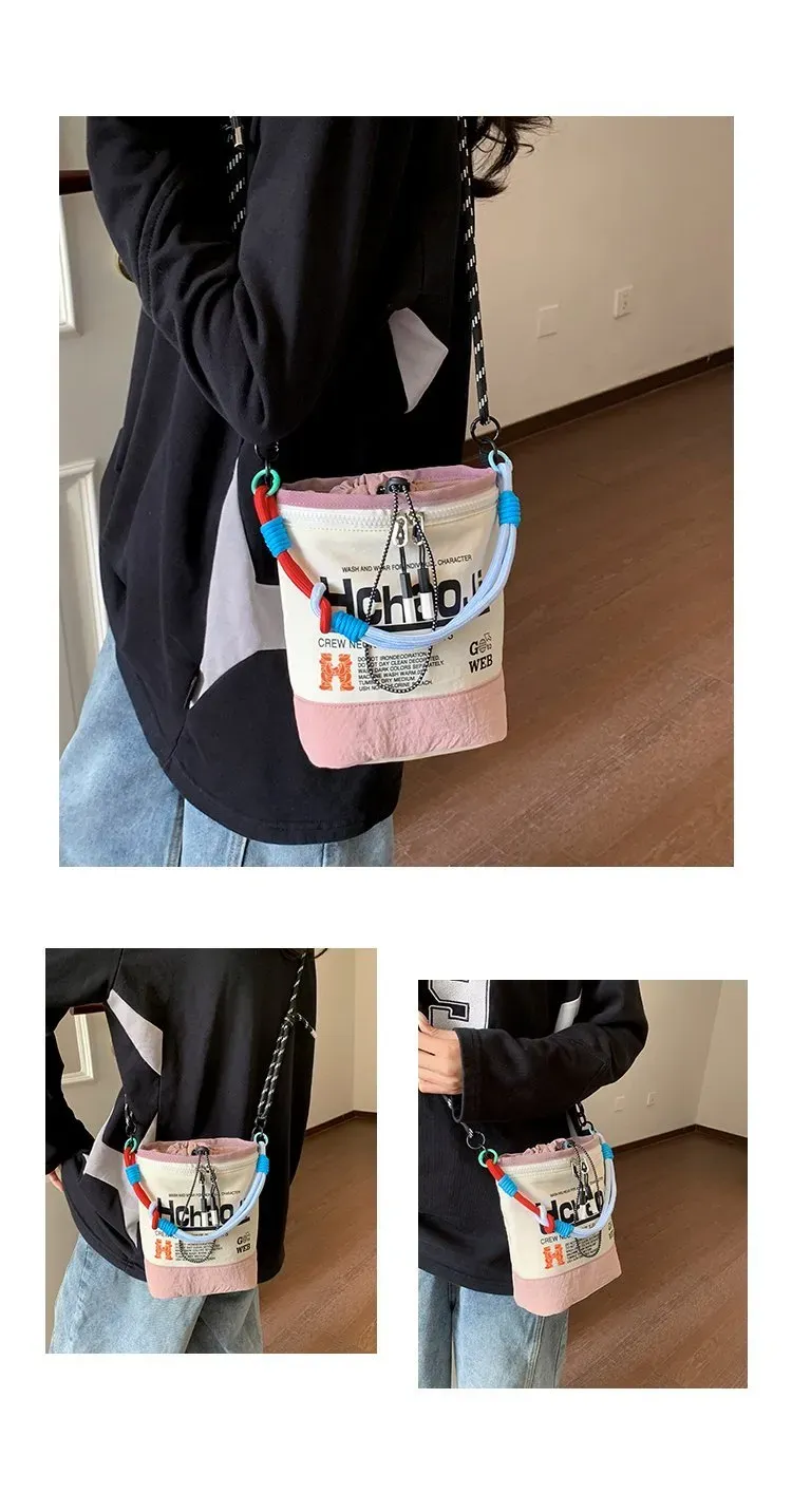 Tas Selempang Wanita Bahan Nylon Polos Warna Hitam Bentuk Kotak Tali Panjang Bahan Polyester