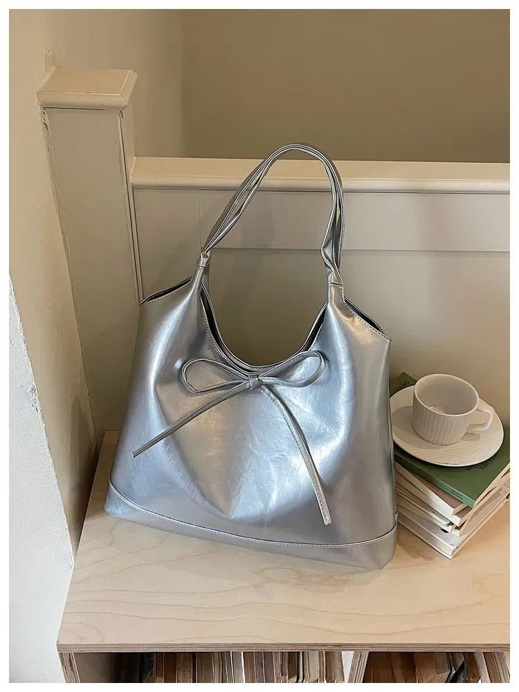 Tas Bucket Wanita Bahan PU Sintetis Polos Warna Hitam Bentuk Bucket Tali Serut Grosir Import