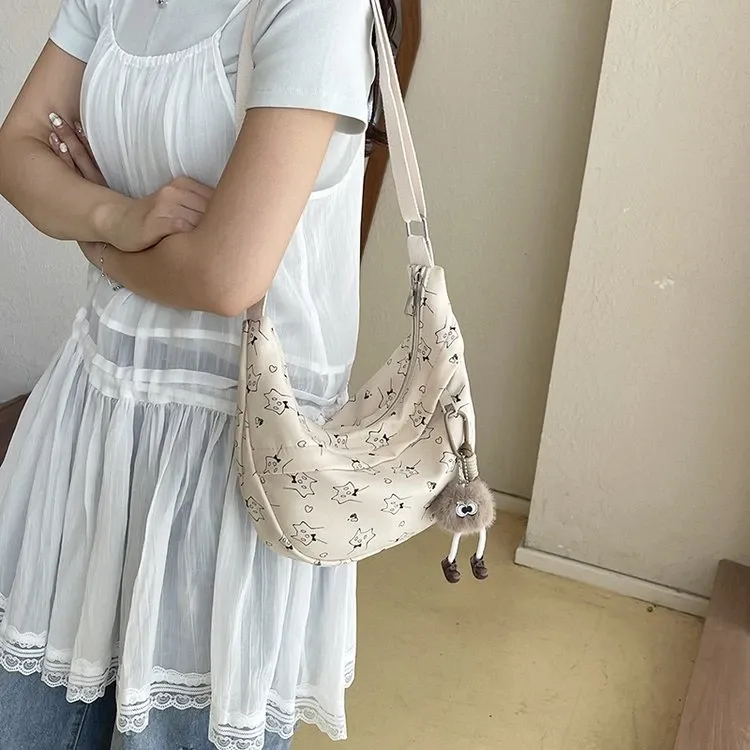 Tas Selempang Wanita Bahan Kanvas Motif Print Bentuk Crescent Tali Panjang Grosir Import