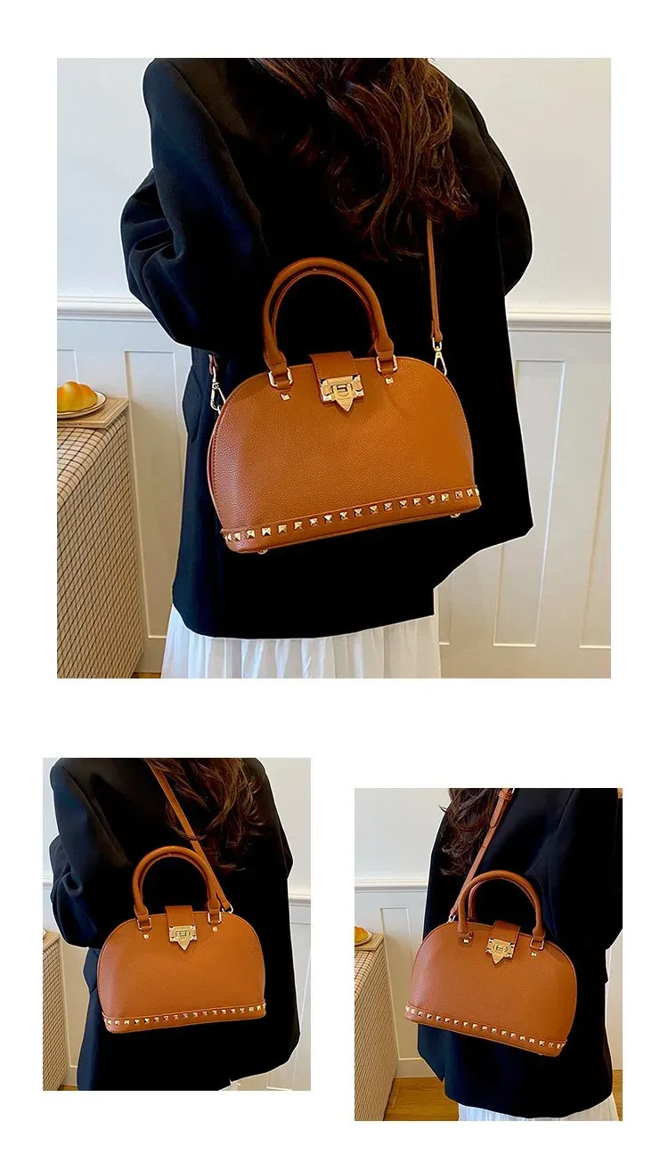 Tas Selempang Wanita Bahan PU Sintetis Polos Bentuk Bulat Tali Panjang Resleting Grosir Import