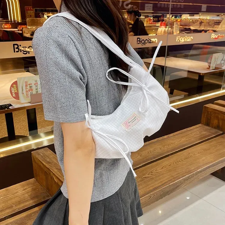 Tas Selempang Wanita Bahan PU Sintetis Motif Print Warna Putih Bentuk Crescent Stok Grosir