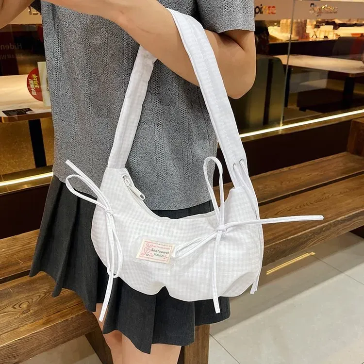 Tas Selempang Wanita Bahan PU Sintetis Motif Print Warna Putih Bentuk Crescent Stok Grosir