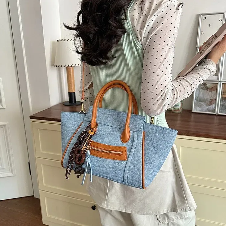 Tas Selempang Wanita Bahan Kain Polos Warna Biru Bentuk Kotak Tali Panjang Grosir Import