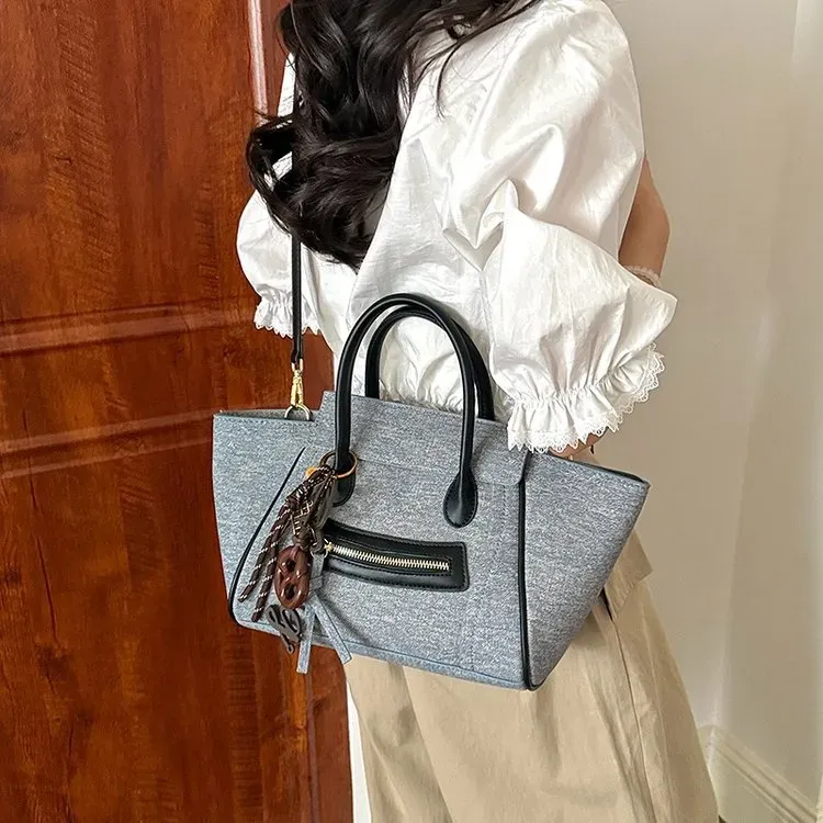 Tas Selempang Wanita Bahan Kain Polos Warna Biru Bentuk Kotak Tali Panjang Grosir Import