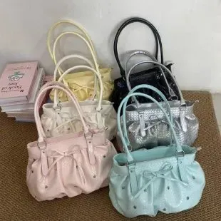 Tas Selempang Wanita Bahan Kain Polos Warna Hitam Bentuk Kotak Tali Lebar Grosir Import
