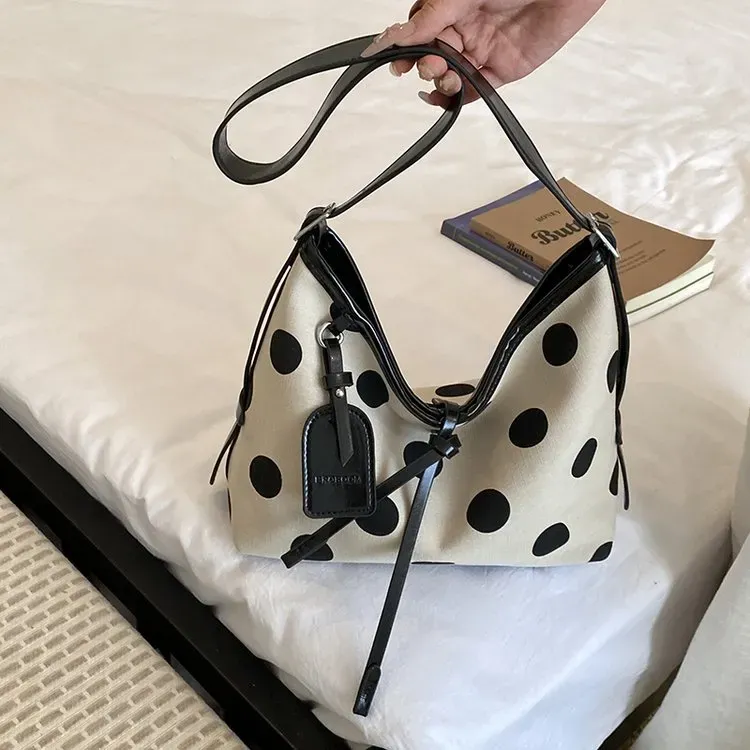 Tas Selempang Wanita Bahan Kain Motif Polkadot Warna Hitam Model Hobo Tali Grosir Import