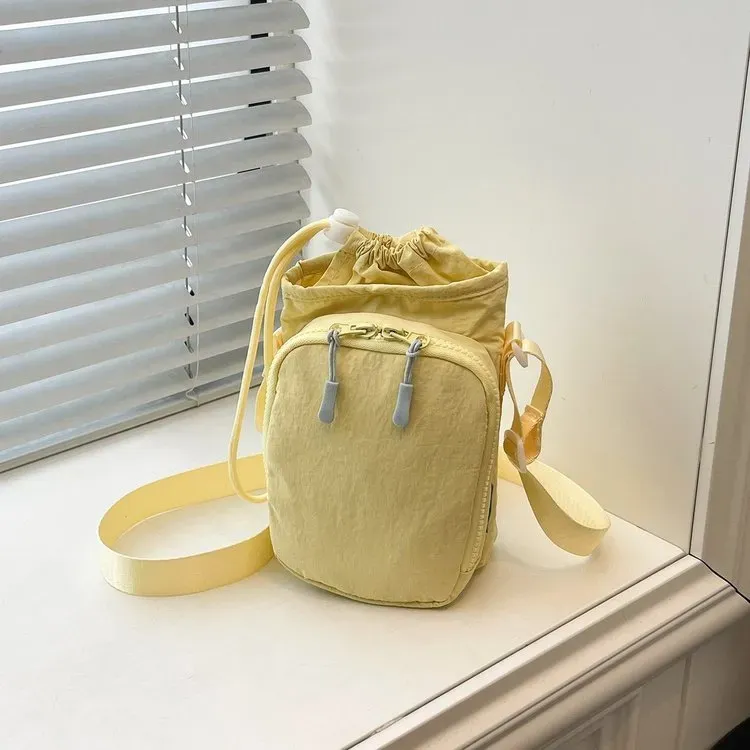 Tas Selempang Wanita Bahan Nylon Polos Warna Hitam Bentuk Kotak Tali Lebar Resleting Grosir