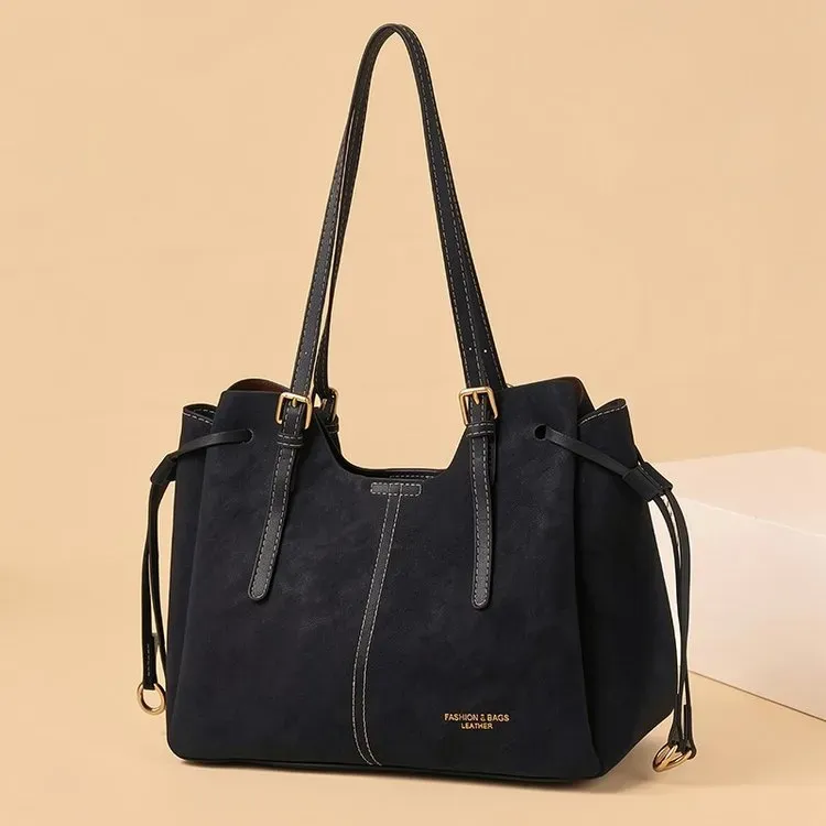 Tas Selempang Wanita Bahan Nylon Polos Warna Hitam Bentuk Kotak Tali Lebar Resleting Grosir