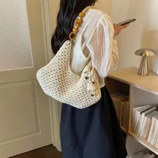 Tas Selempang Wanita Bahan Kain Motif Polkadot Bentuk Bulat Tali Panjang Model Grosir Import