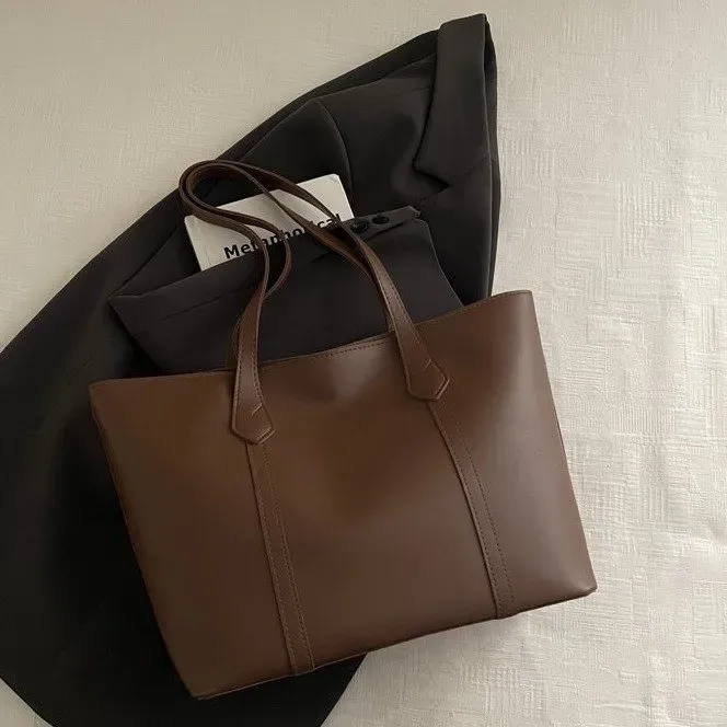 Tas Selempang Wanita Bahan PU Sintetis Polos Warna Hitam Bentuk Kotak Tali Lebar untuk Toko