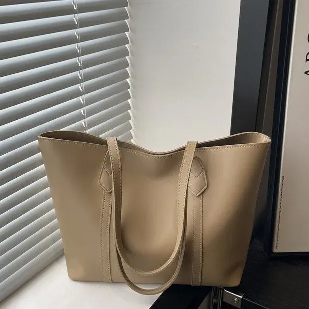 Tas Selempang Wanita Bahan PU Sintetis Polos Warna Hitam Bentuk Kotak Tali Lebar untuk Toko