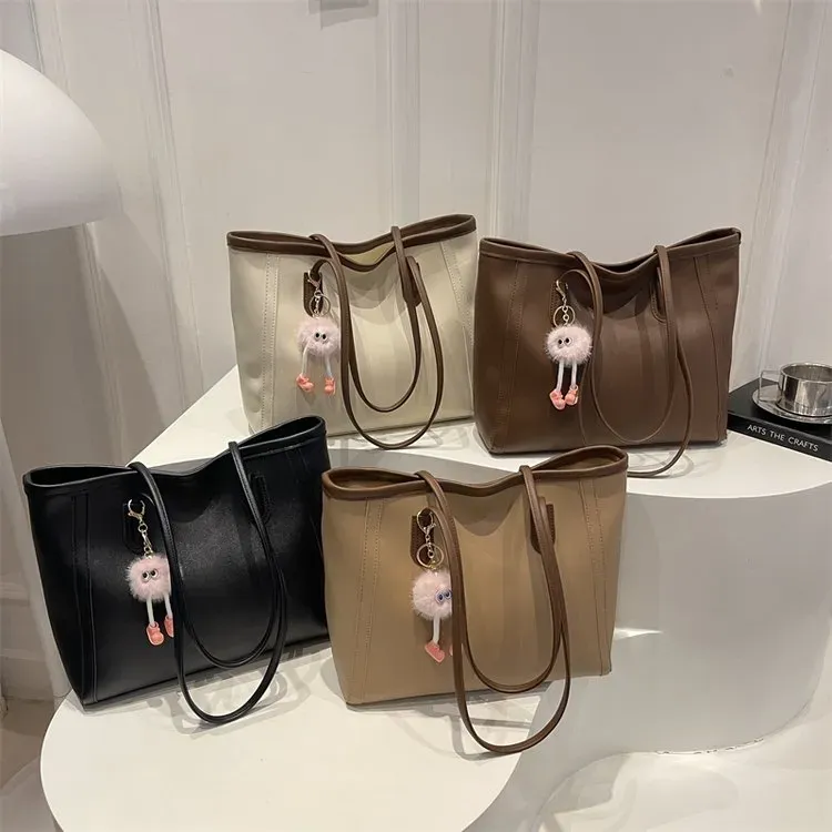 Tas Selempang Wanita Bahan PU Sintetis Polos Warna Hitam Bentuk Kotak Tali Lebar untuk Toko