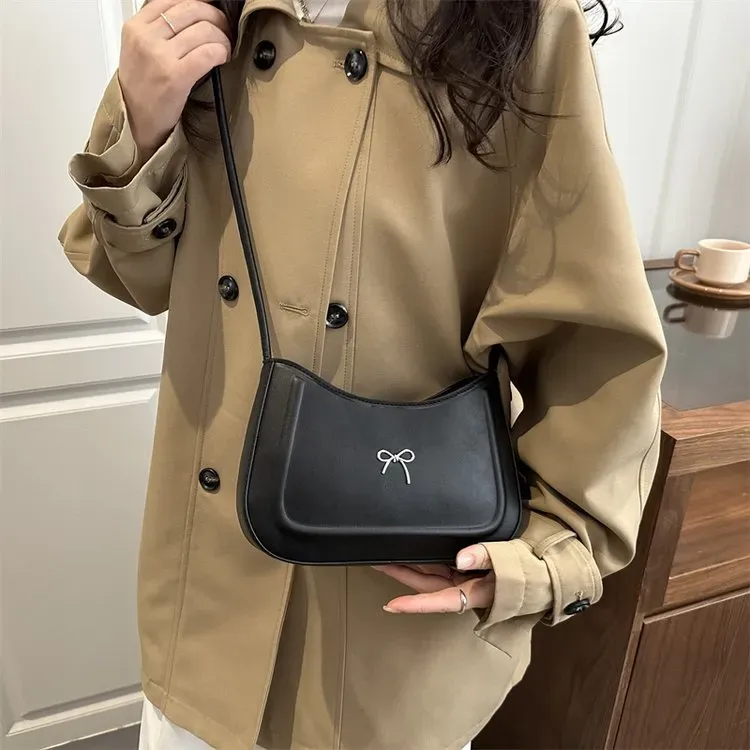 Tas Selempang Wanita Bahan PU Sintetis Polos Bentuk Kotak Tali Panjang Model Flap Grosir Import